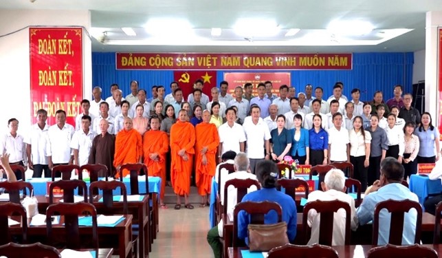 Xã Cầu Kè công bố Quyết định thành lập Ủy ban Mặt trận tổ quốc xã, nhiệm kỳ 2024-2029 và các tổ chức chính trị - xã hội