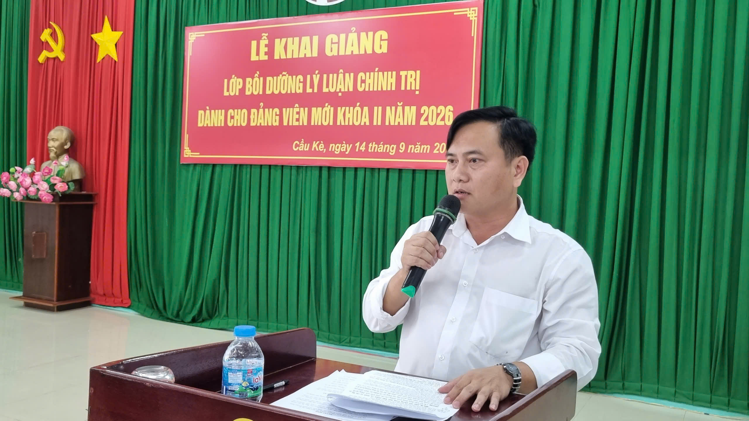 Cầu Kè khai giảng lớp Bồi dưỡng lý luận chính trị cho Đảng viên mới khóa II năm 2026