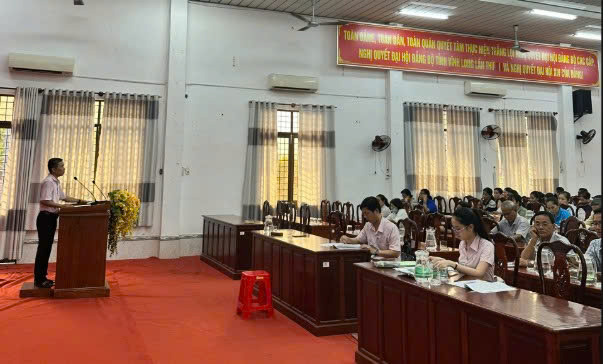 Phòng giao dịch Ngân hàng Chính sách xã hội Cầu Kè tổ chức tập huấn nghiệp vụ cho Ban quản lý Tổ tiết kiệm và vay vốn năm 2026